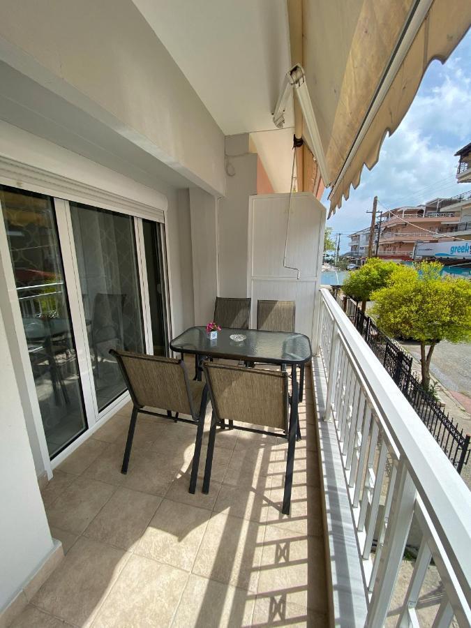 Eden Suite Paralia Luaran gambar