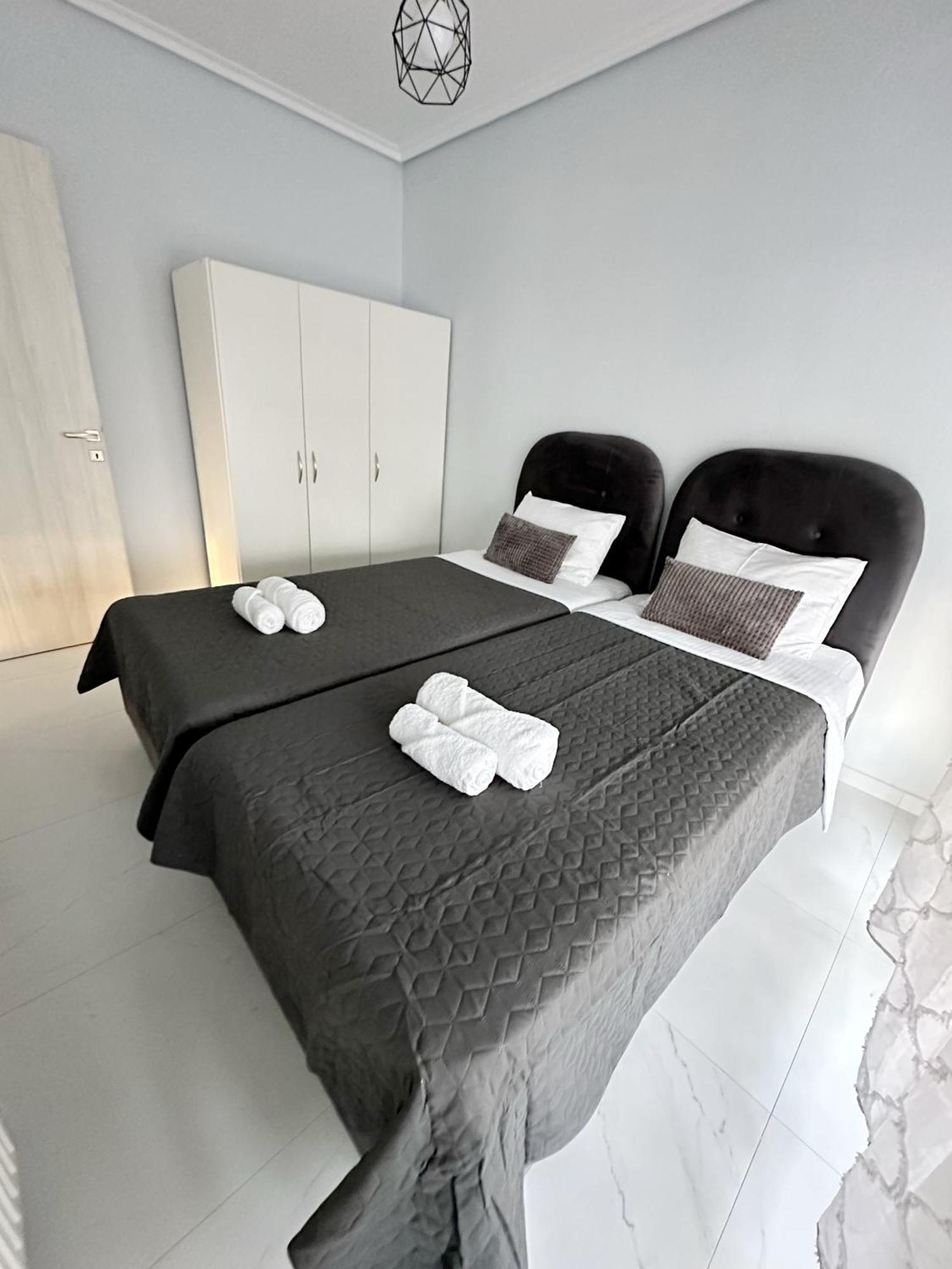 Eden Suite Paralia Luaran gambar