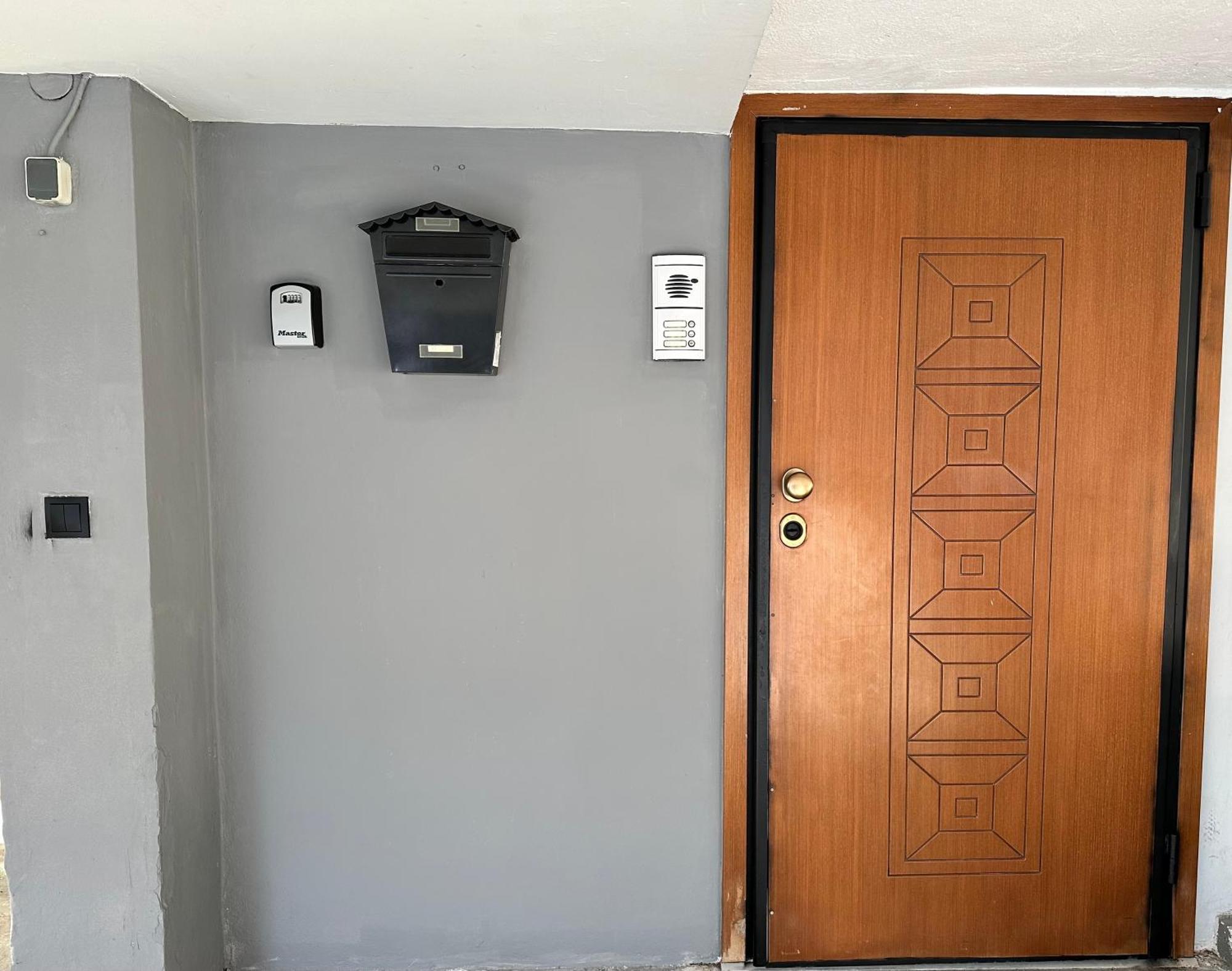 Eden Suite Paralia Luaran gambar