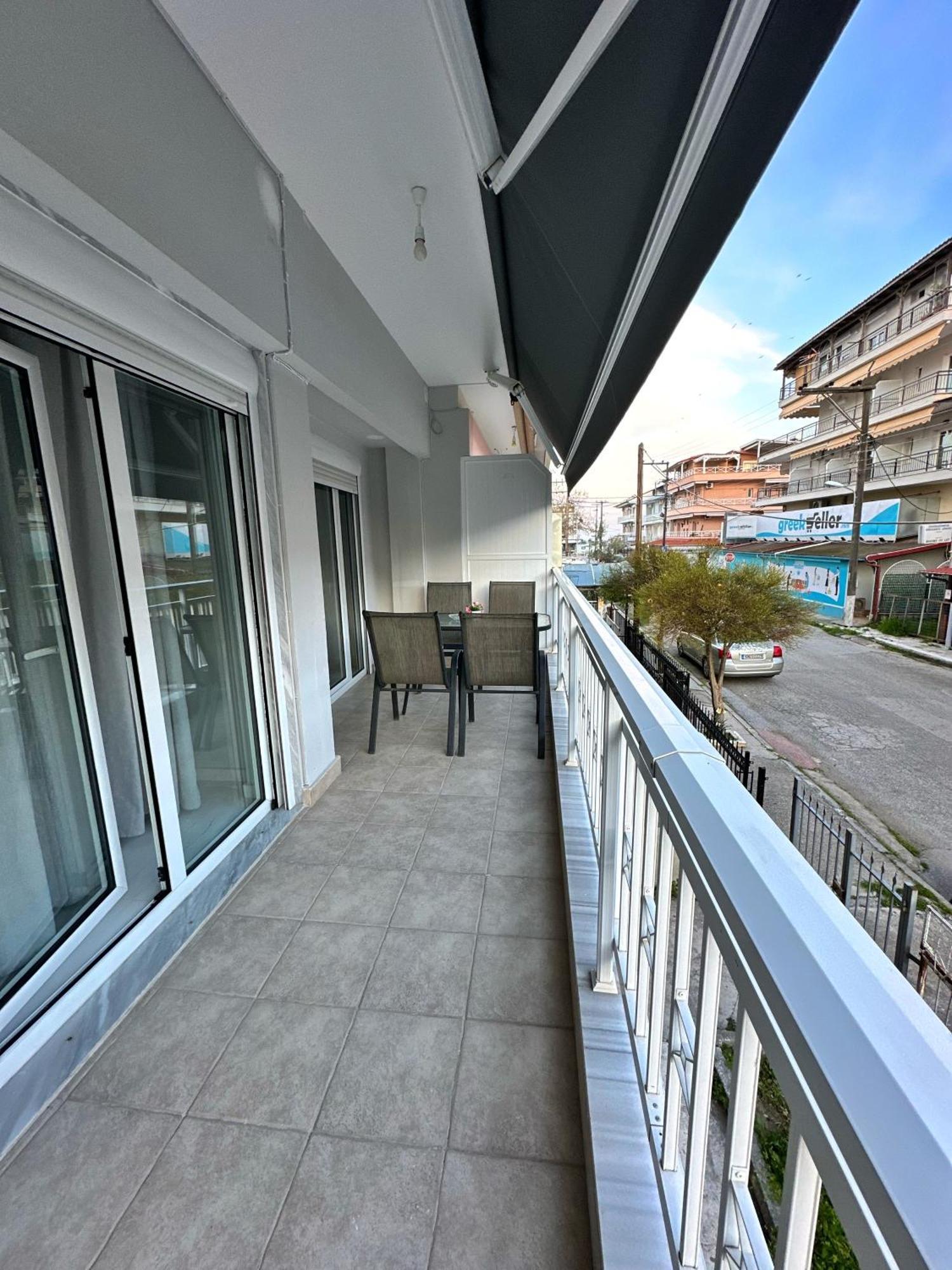Eden Suite Paralia Luaran gambar