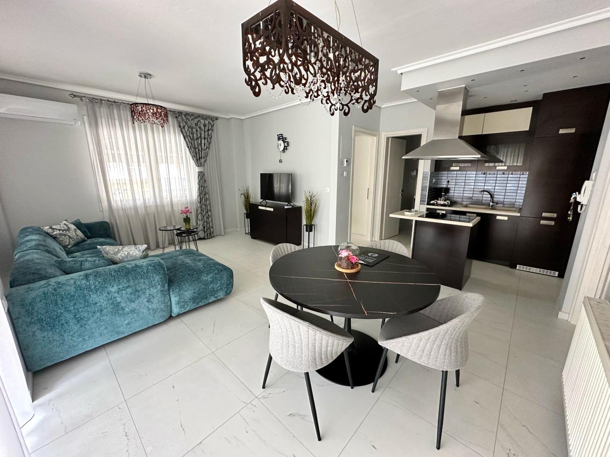 Eden Suite Paralia Luaran gambar