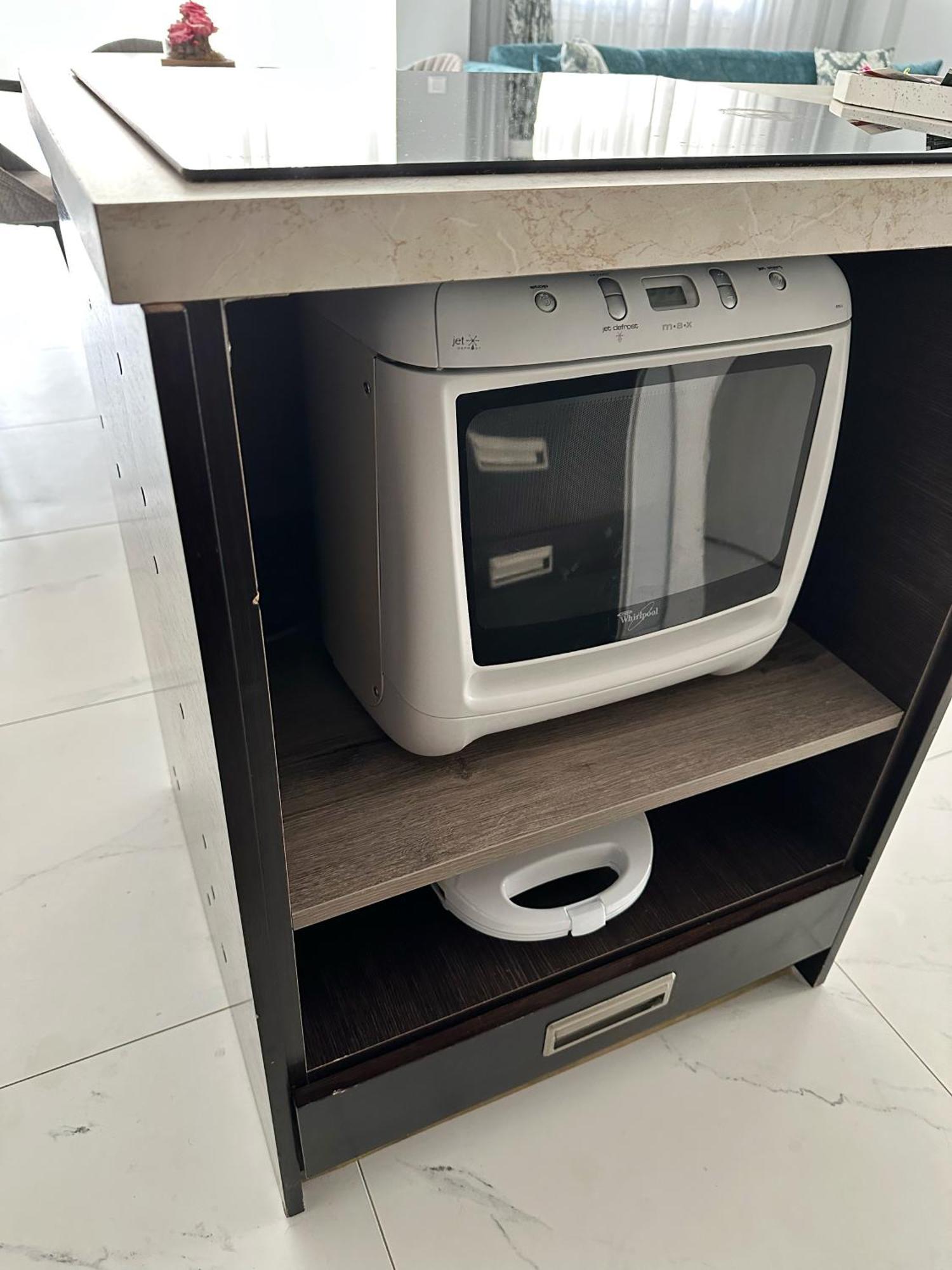 Eden Suite Paralia Luaran gambar