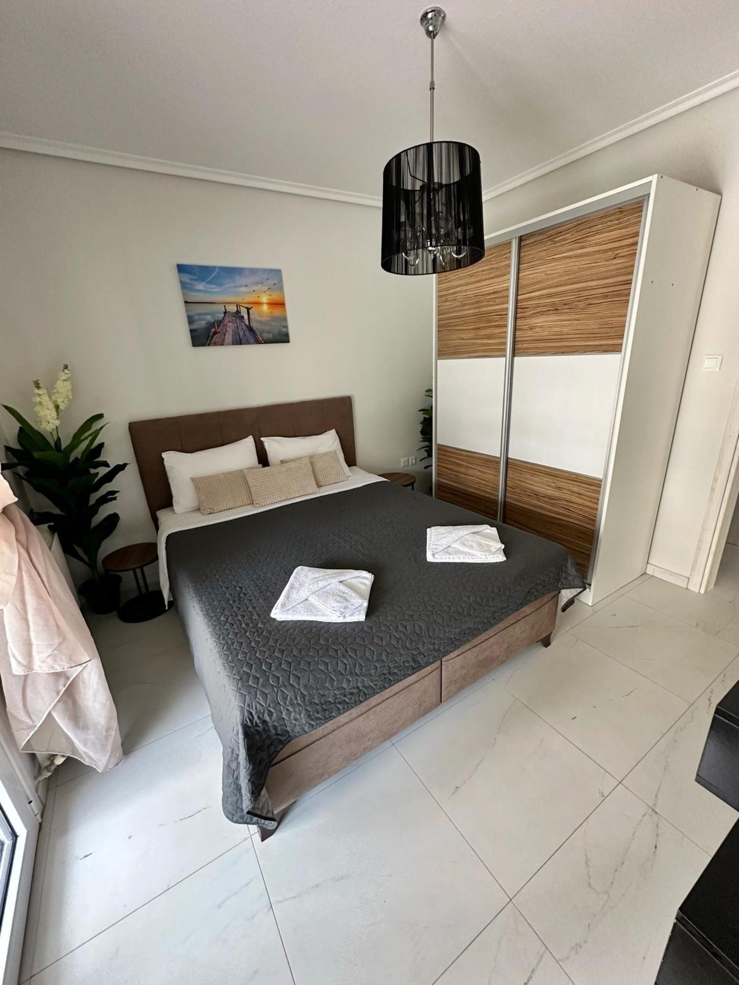 Eden Suite Paralia Luaran gambar